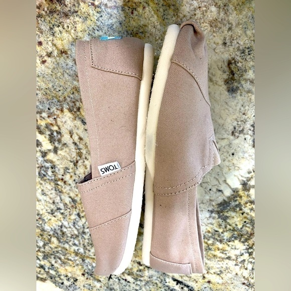 TOMS Classic Alpargata Flat Tan Womens Shoes Size 8.5 W - Picture 3 of 5